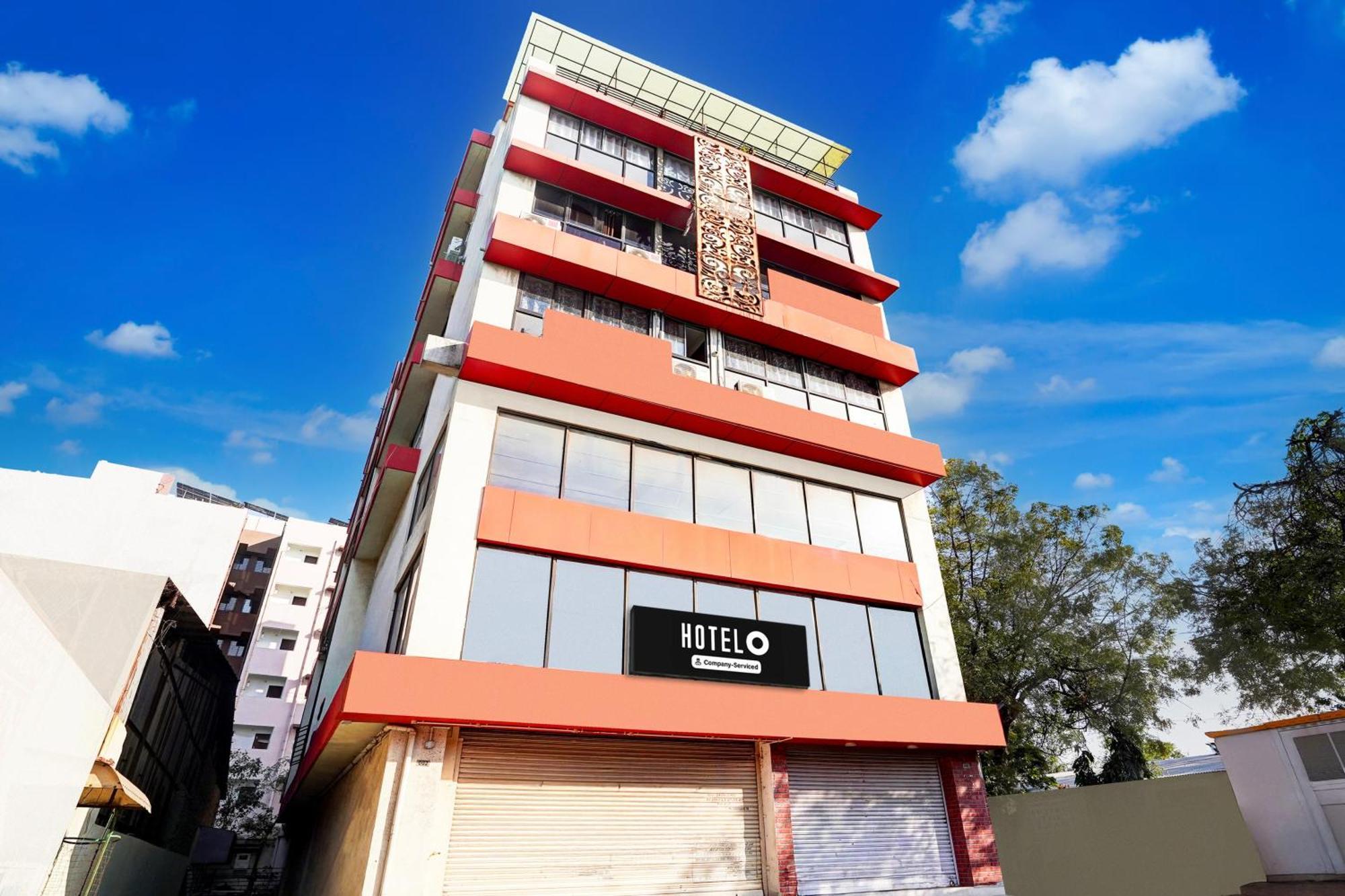 Super Hotel O Geeta Mandir Formerly Hotel Green Park Amhedabad Dış mekan fotoğraf