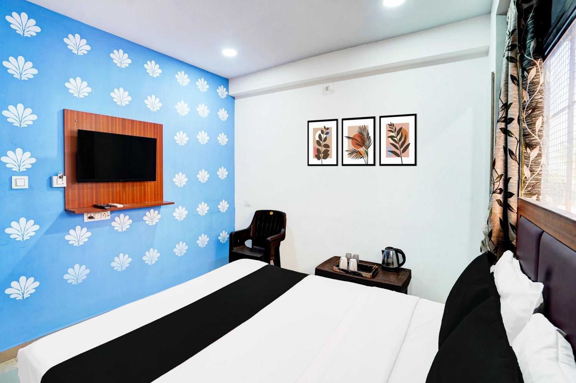 Super Hotel O Geeta Mandir Formerly Hotel Green Park Amhedabad Dış mekan fotoğraf
